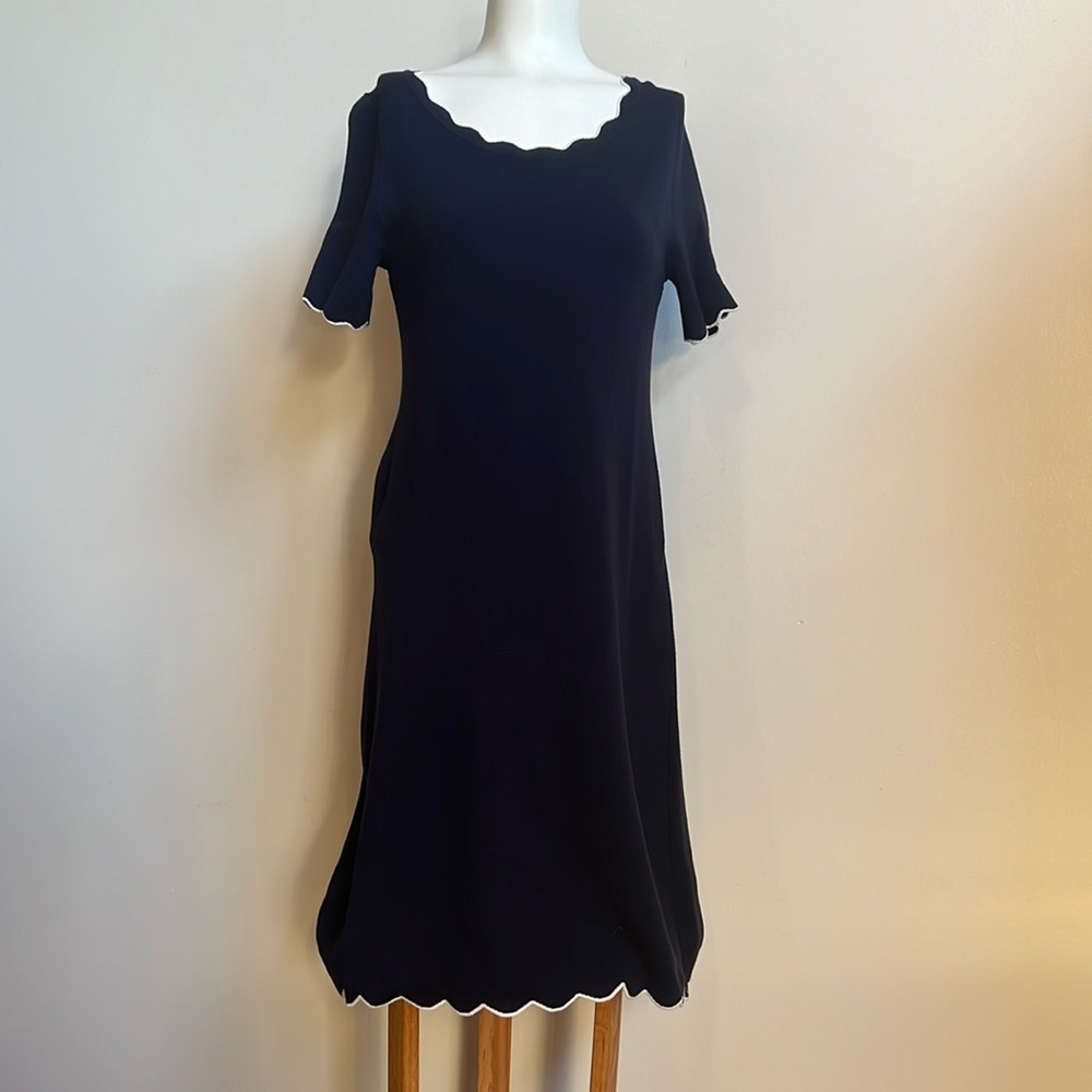 Ann Taylor scalloped edge dress Small NWT classic style